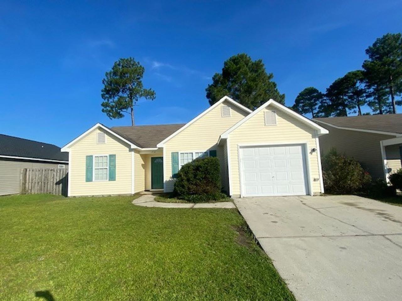 1718 Pepperwood Way - Photo 3 of 25