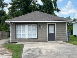 featured image of 216 Brundrette St