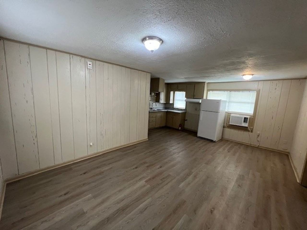 216 Brundrette St - Photo 2 of 8