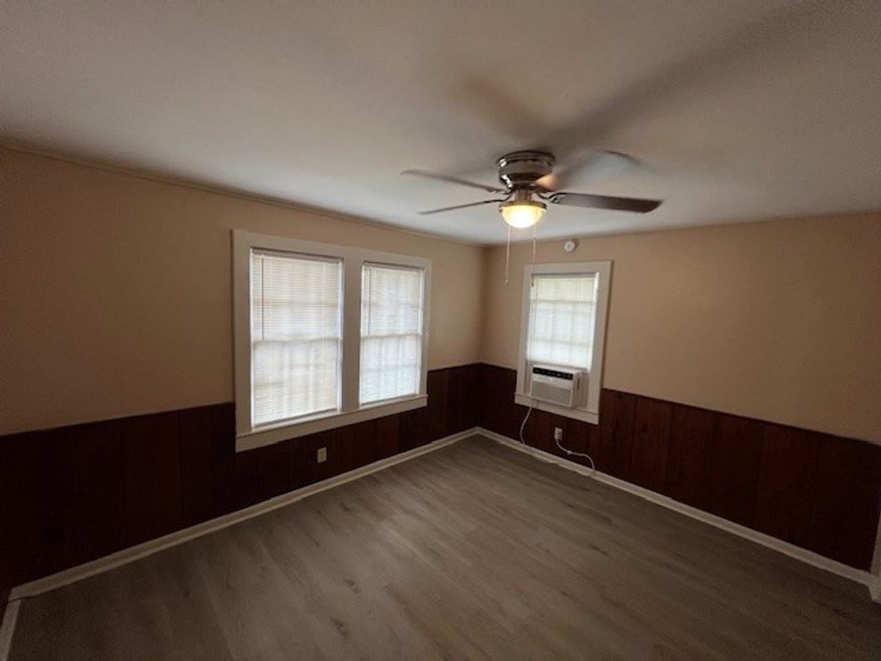 216 Brundrette St - Photo 6 of 8