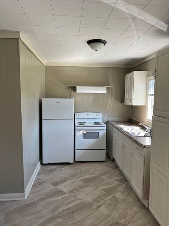 216 1/2 Brundrette St - Photo 3 of 5