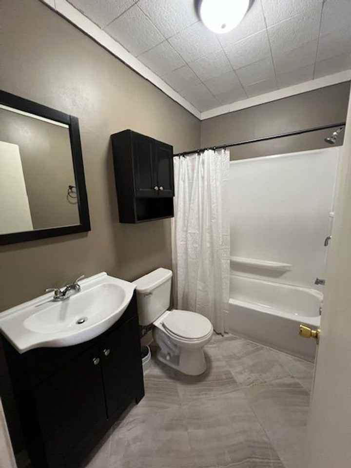216 1/2 Brundrette St - Photo 5 of 5