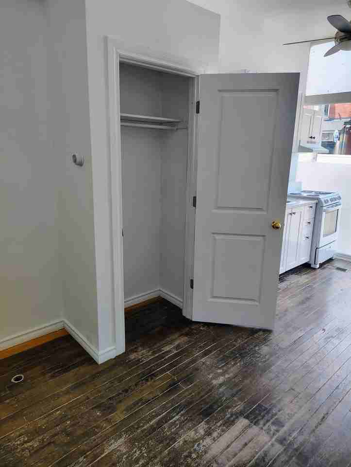 494 Somerset St W #1-2 - Photo 3 of 9