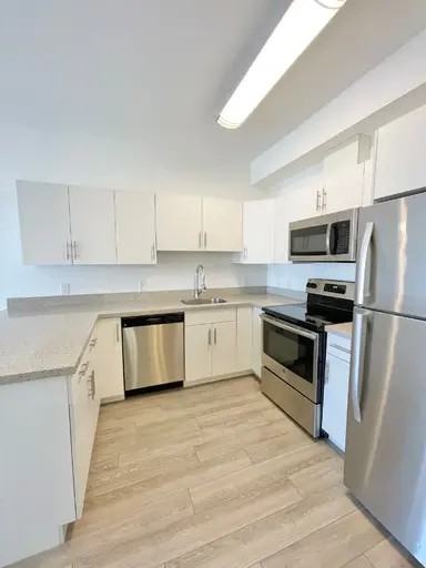 316 Ross Ave - Photo 2 of 22