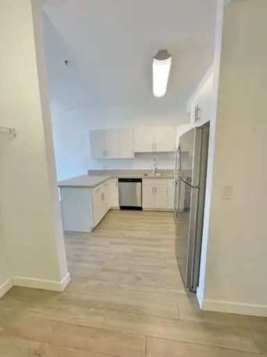 316 Ross Ave - Photo 3 of 22