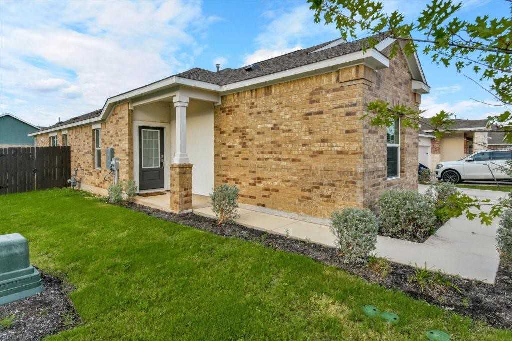 4240 Rimrock Rose Ln - Photo 4 of 30