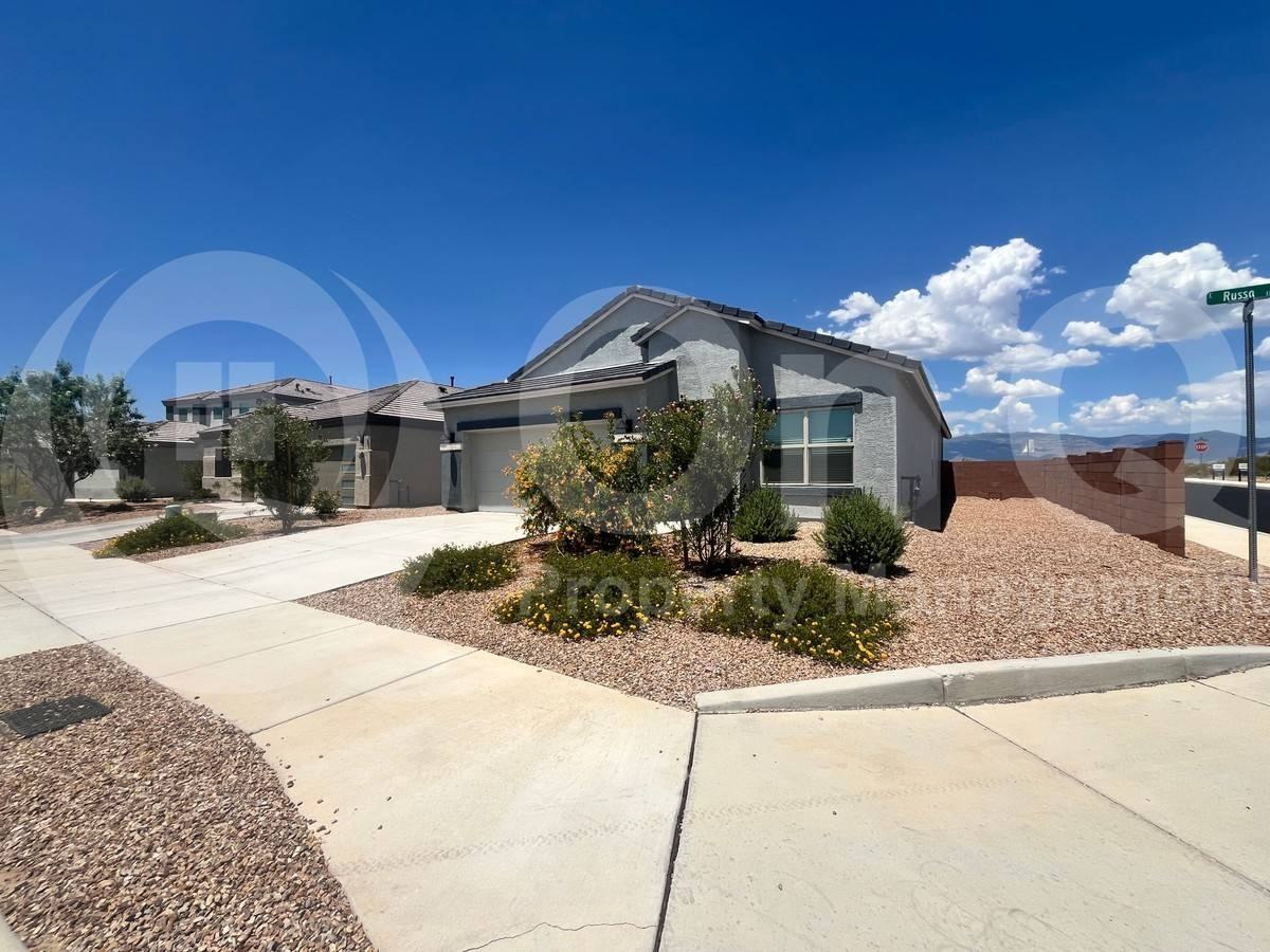 12885 E Russo Dr - Photo 2 of 10