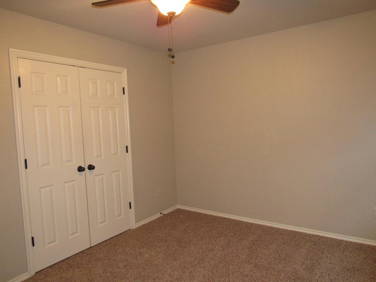 17516 Black Hawk Dr #15032184 - Photo 4 of 37