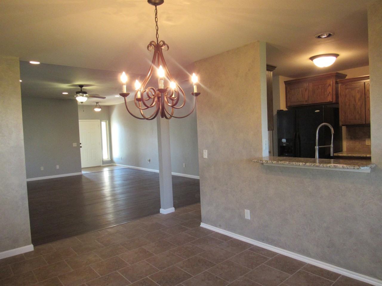 17516 Black Hawk Dr #15032184 - Photo 7 of 37