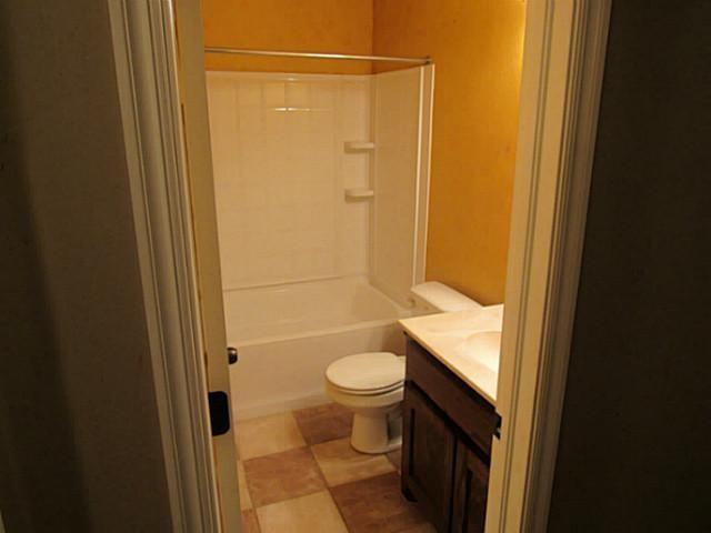 17516 Black Hawk Dr #15032184 - Photo 4 of 37