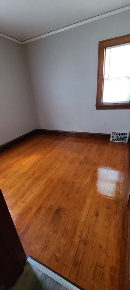 3202 N 40th St - Photo 3 of 8