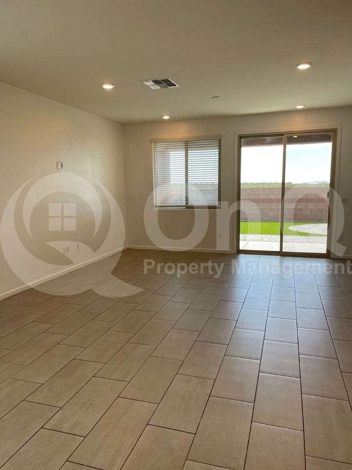 10296 S Cienega Knolls Loop - Photo 7 of 25