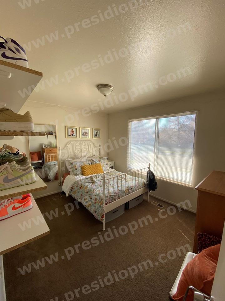 455 Eastnorth - Photo 3 of 16