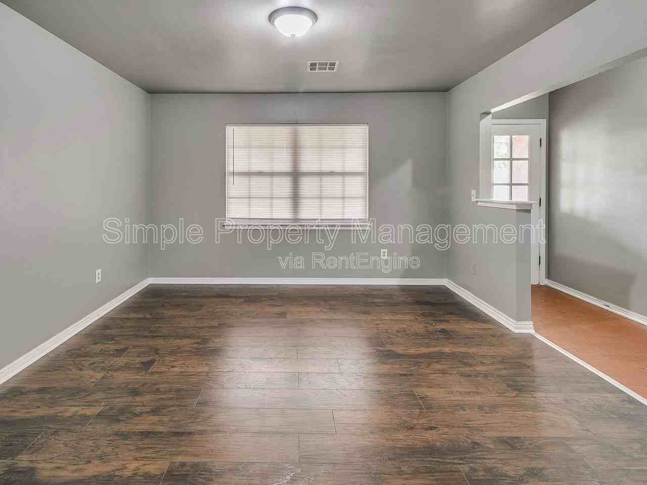 136 Burton Pl - Photo 4 of 29