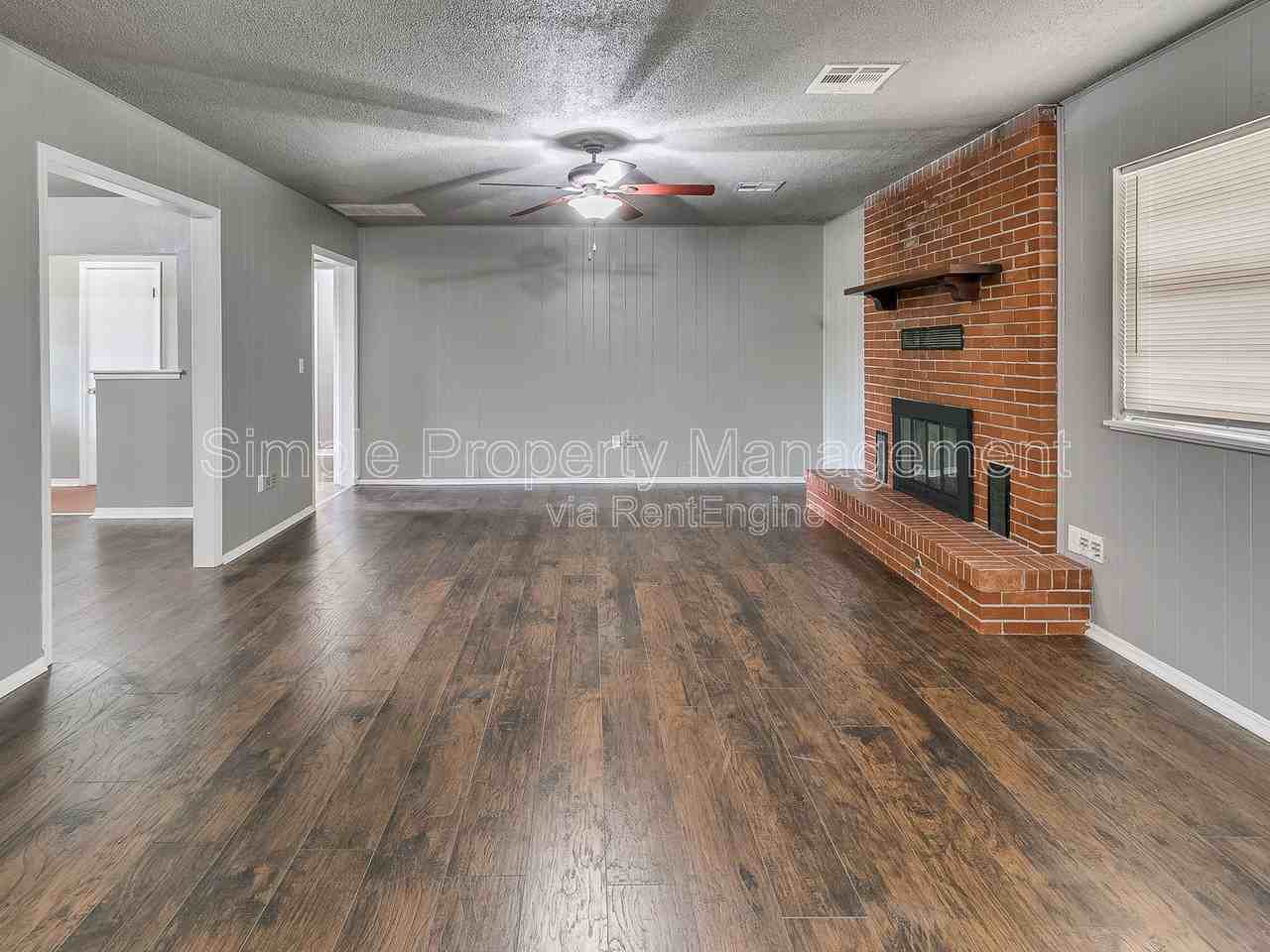 136 Burton Pl - Photo 7 of 29