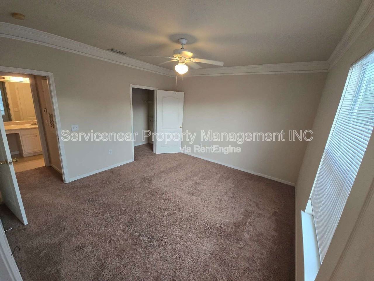 10479 Villa View Cir - Photo 5 of 31