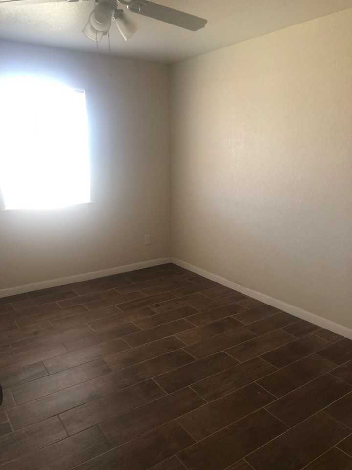 211 North Dr #D - Photo 2 of 8