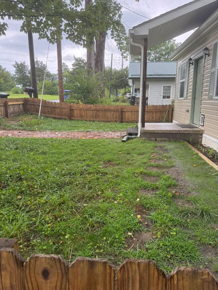 922 1st Ave W - Photo 3 of 21