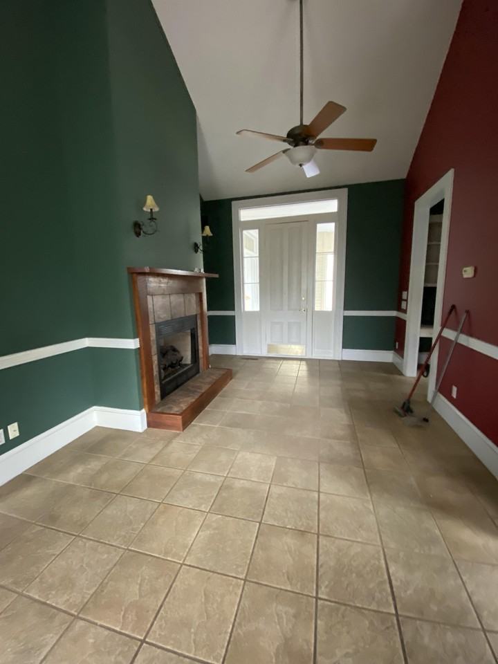 321 W Barbour St - Photo 6 of 15