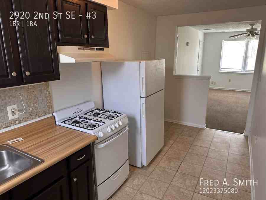 2920 2nd Street Southeast #3 - Photo 2 of 8
