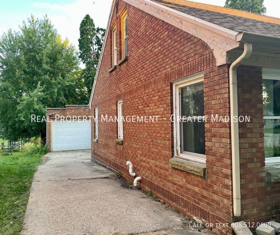203 Gilmore Ave - Photo 2 of 20