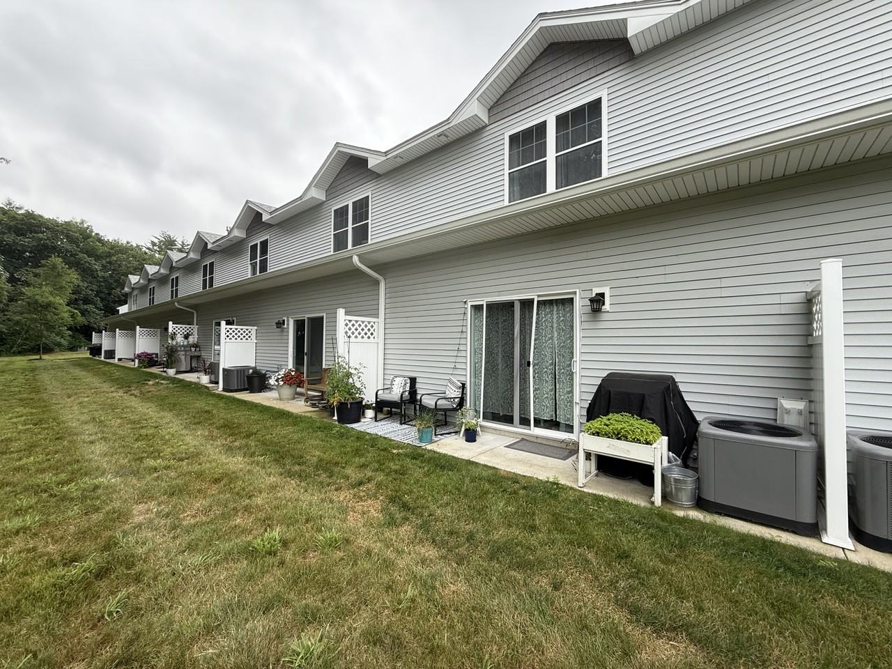 1 Camelia Ave #2 - Photo 2 of 16
