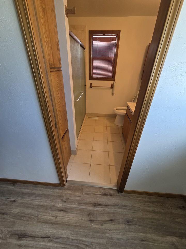 2215 Terrace Dr #NA - Photo 6 of 26