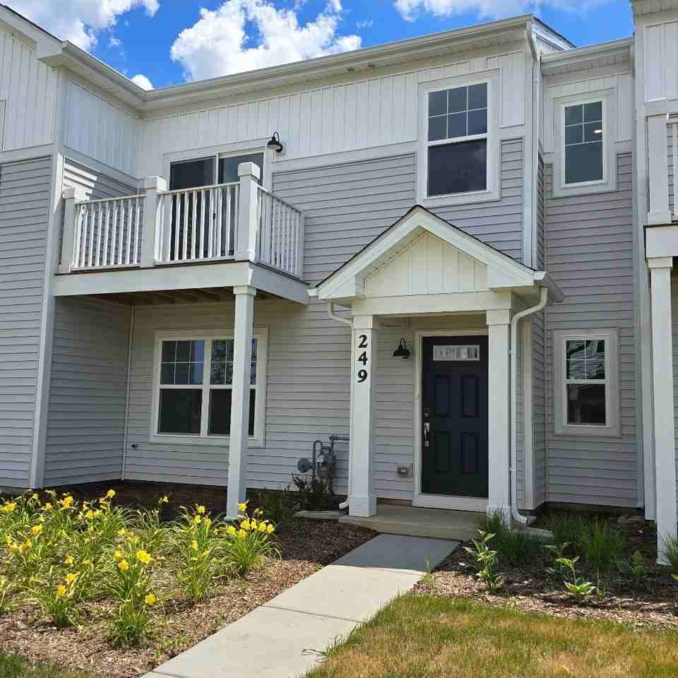 249 Kingsport Dr #249 - Photo 2 of 16