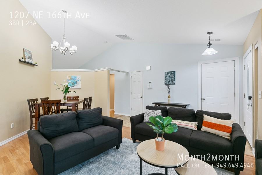 1207 Ne 166th Ave - Photo 4 of 31