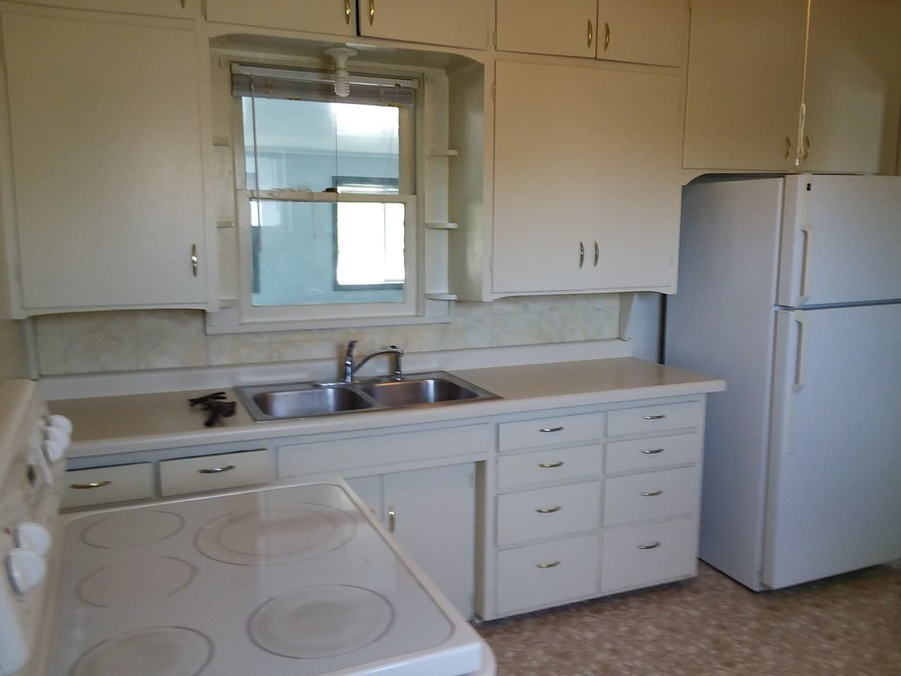 221 Bridge St #221 - Photo 3 of 8