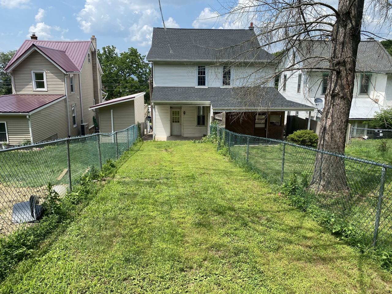 22 Lyter St #2 - Photo 2 of 17