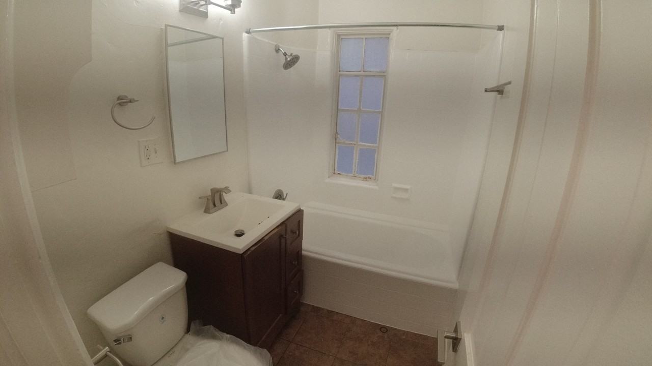 620 N Sweetzer Ave #3 - Photo 3 of 15