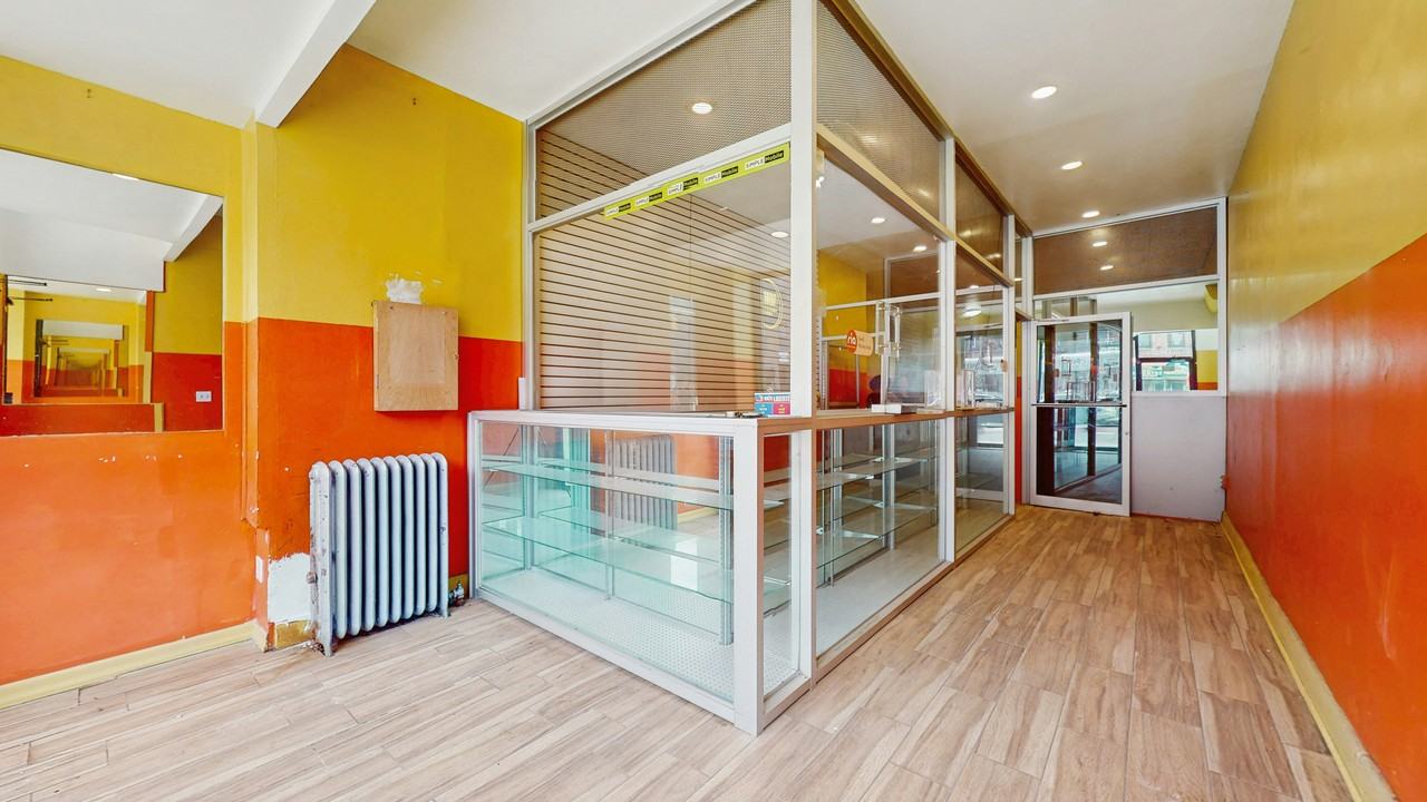 659 Rogers Ave - Photo 3 of 17