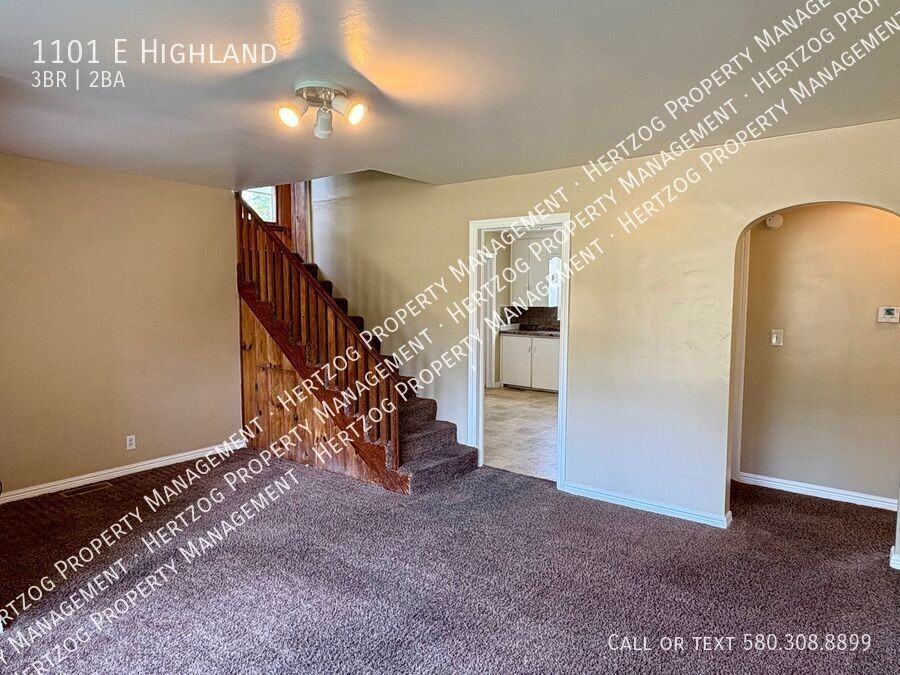 1101 E Highland Ave - Photo 6 of 31