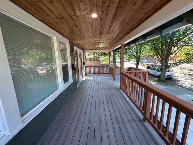 2427 Se Lincoln St - Photo 3 of 20