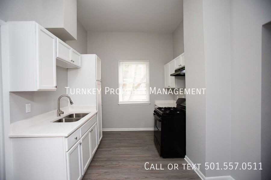 1622 Hanger St - Photo 4 of 8