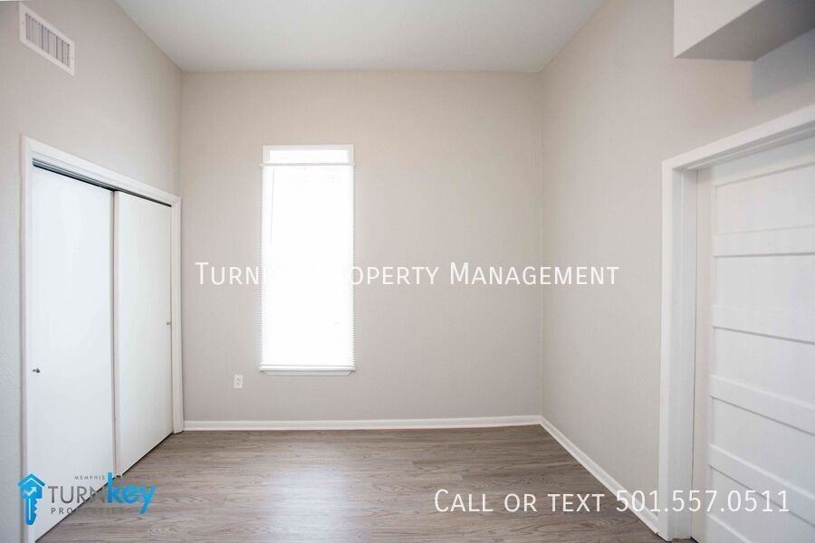 1622 Hanger St - Photo 6 of 8