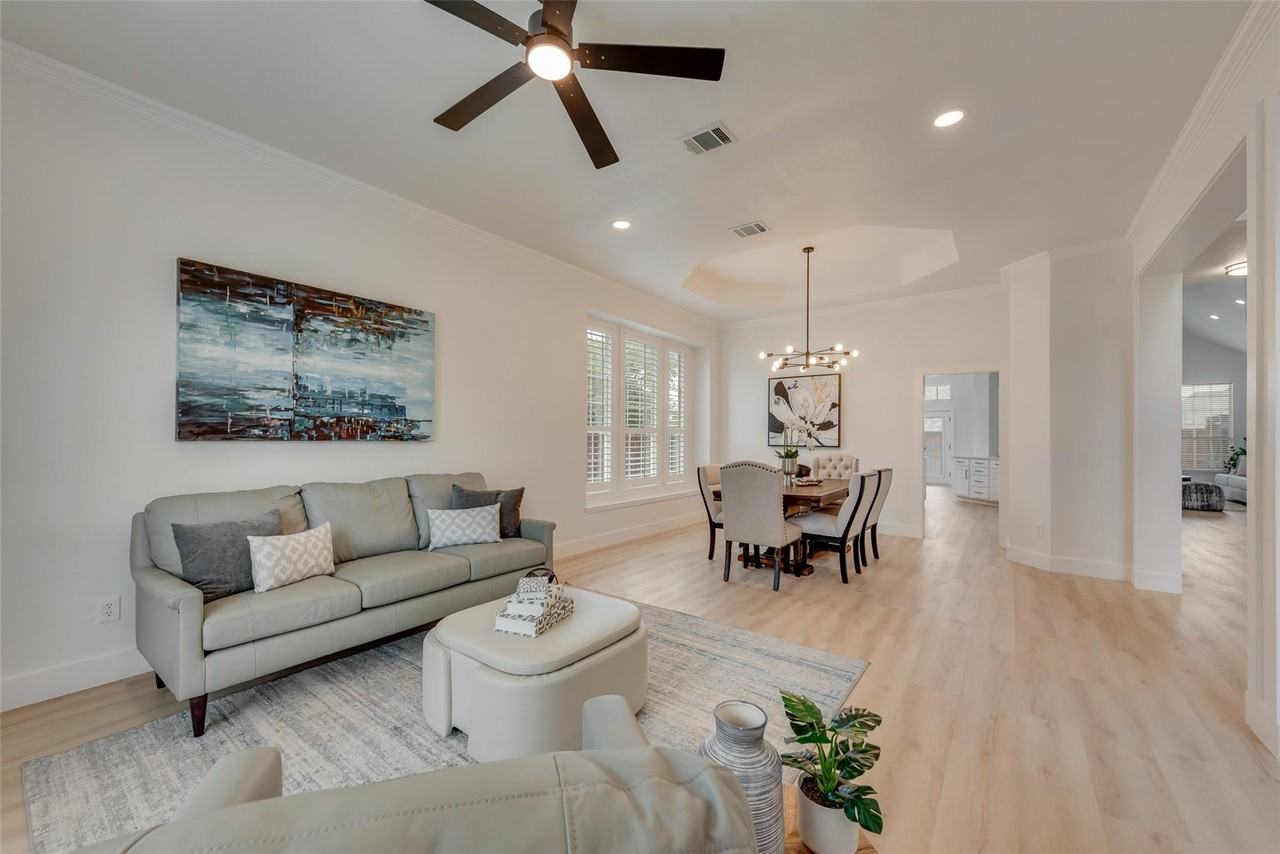 4617 Reunion Dr - Photo 2 of 25