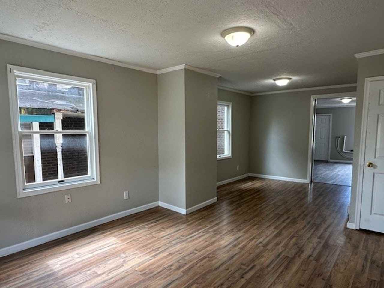 16 1/2 Locust St - Photo 2 of 11