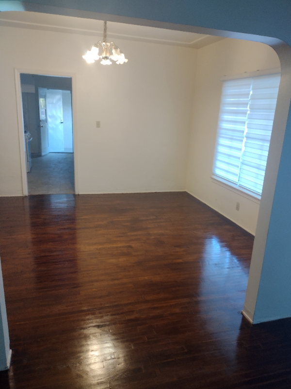 148 W 34th St - Photo 2 of 3