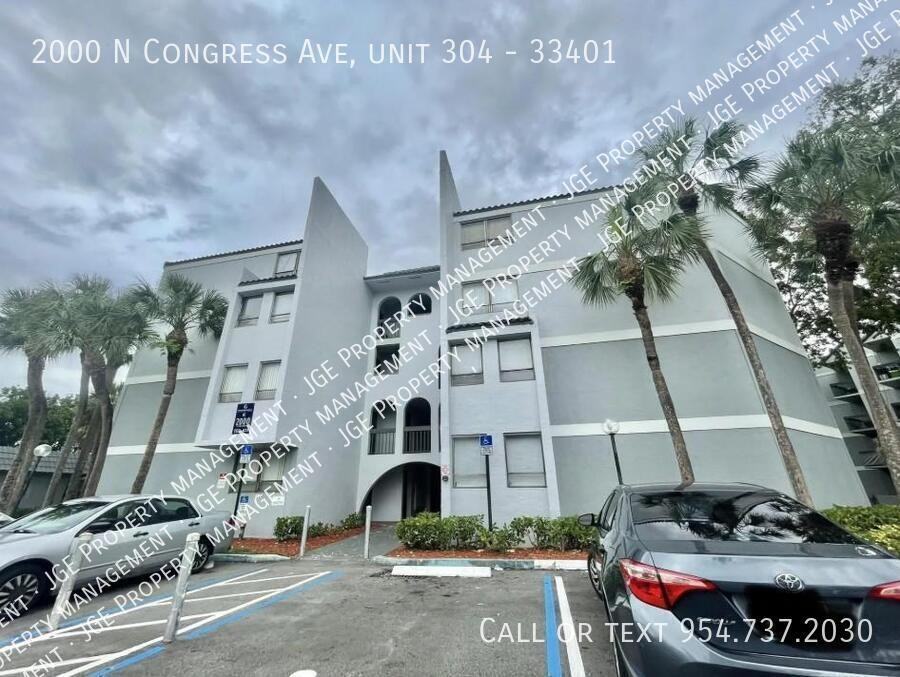 2000 N Congress Ave #33401