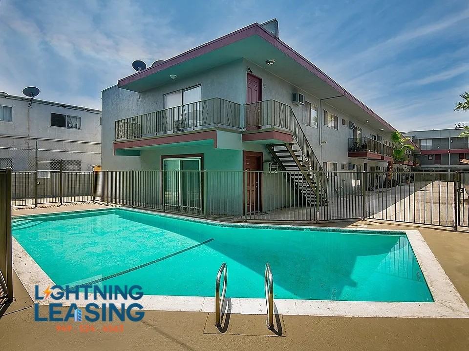 8140 Langdon Ave #30D - Photo 3 of 10