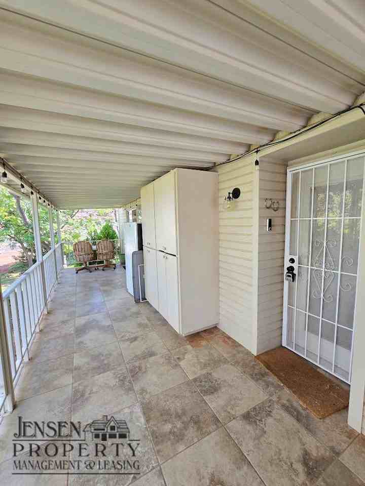 147 Ash St - Photo 7 of 19