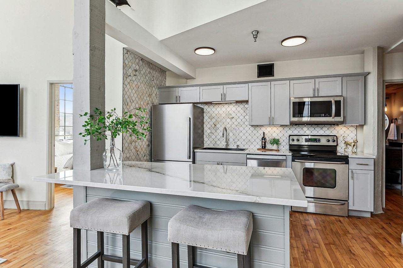 920 Poeyfarre Street, Unit 325 - Photo 7 of 44