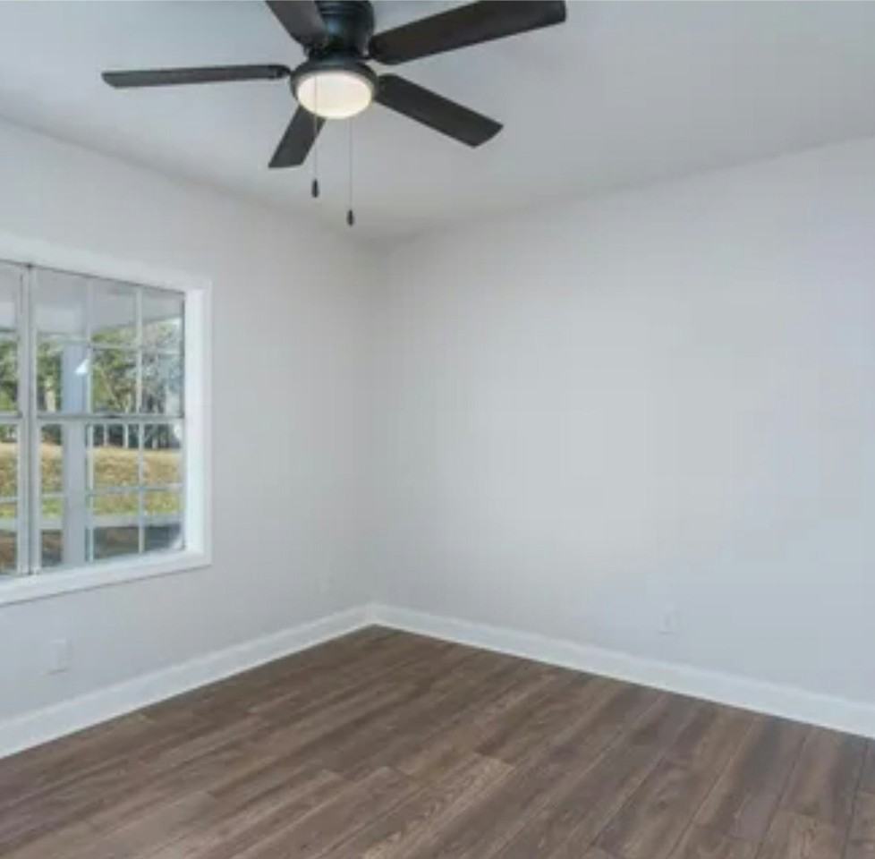 706 Main Street - Photo 5 of 14