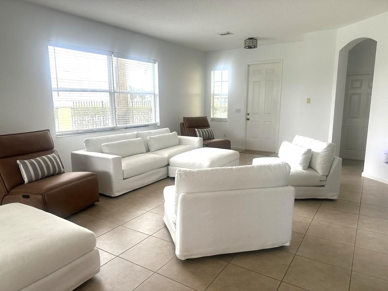 2100 Mariner Bay Blvd - Photo 7 of 40