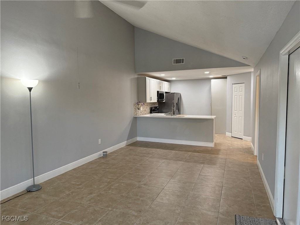 6331 Royal Woods Dr - Photo 2 of 11