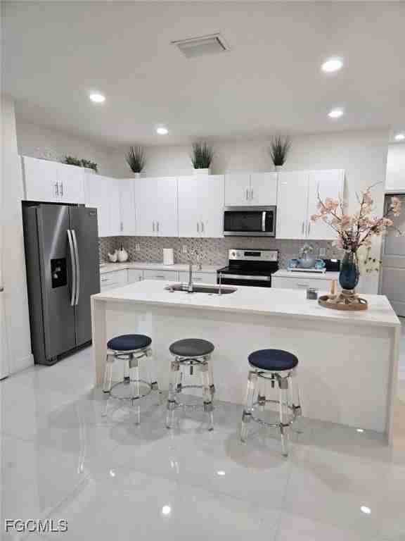 1015 Balboa Ave - Photo 7 of 31