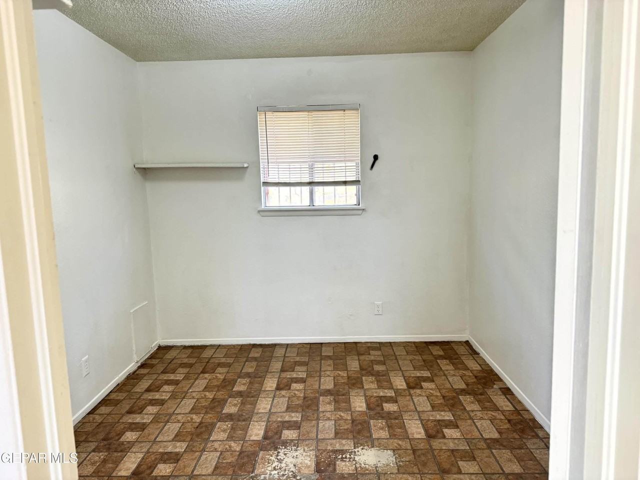 7167 N Loop Dr Apt 5 #5 - Photo 7 of 17