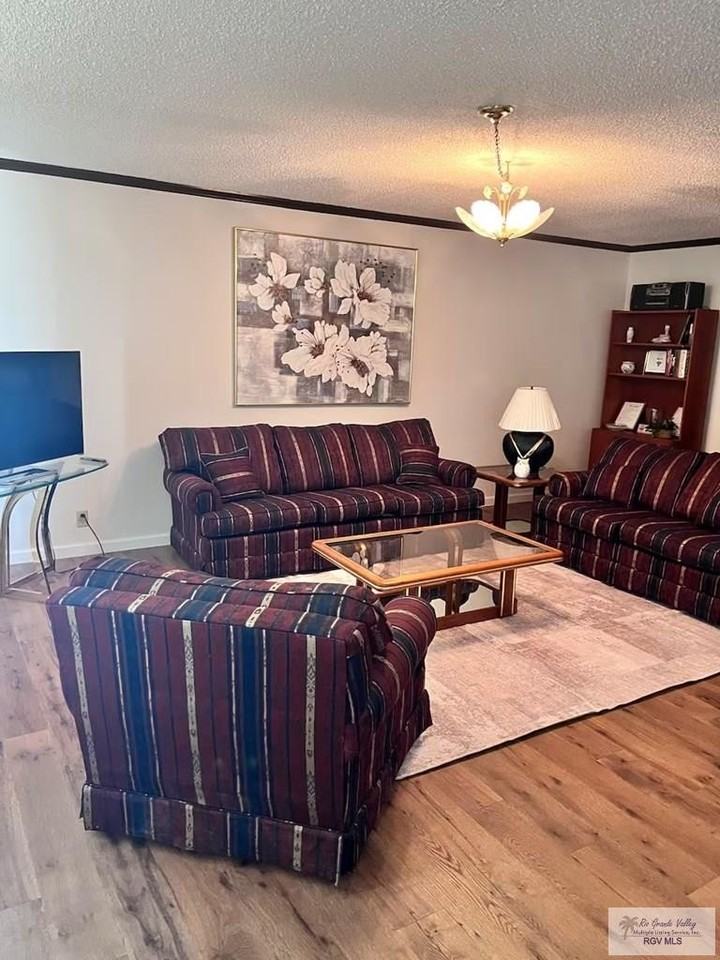 4501 Carmen Ave - Photo 3 of 14